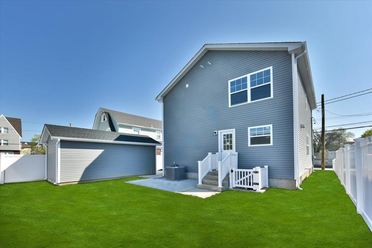 Single Family Hewlett  Nassau County, NY 11550, MLS-852643-27