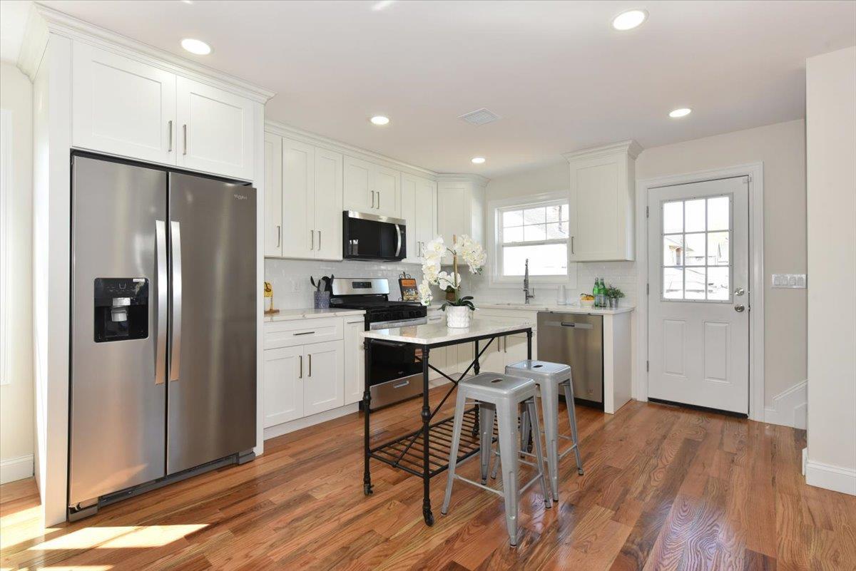 Single Family Hewlett  Nassau County, NY 11550, MLS-852643-8