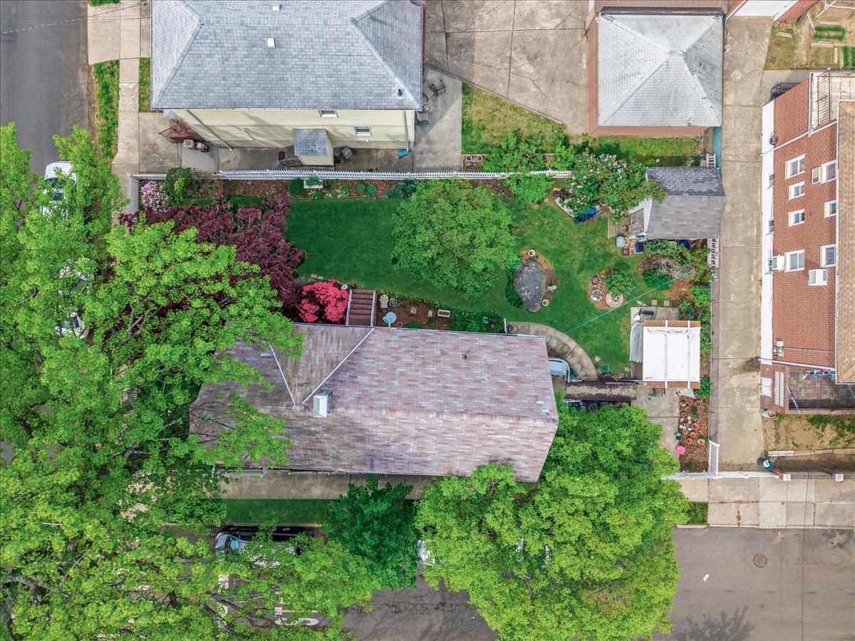 Single Family 7  Queens, NY 11356, MLS-852653-25