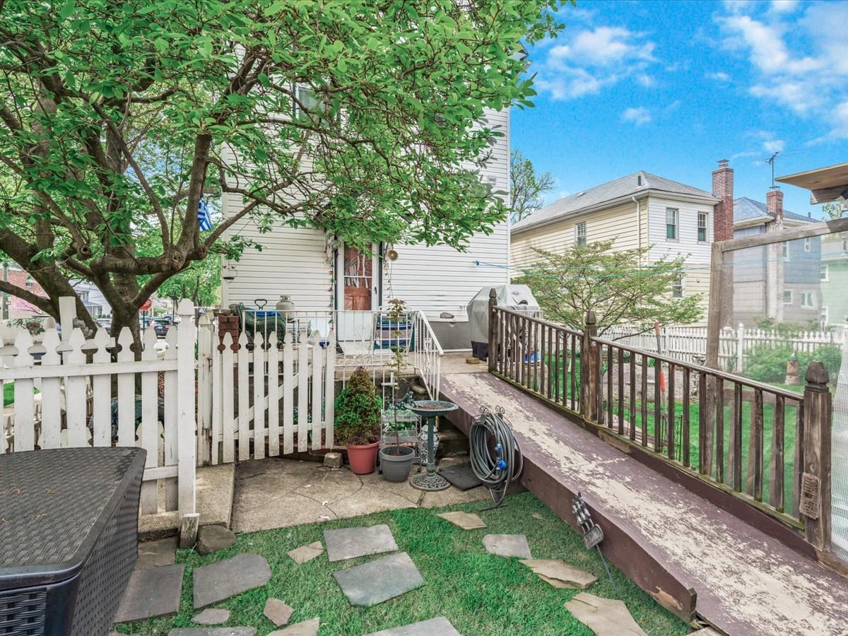 Single Family 7  Queens, NY 11356, MLS-852653-7