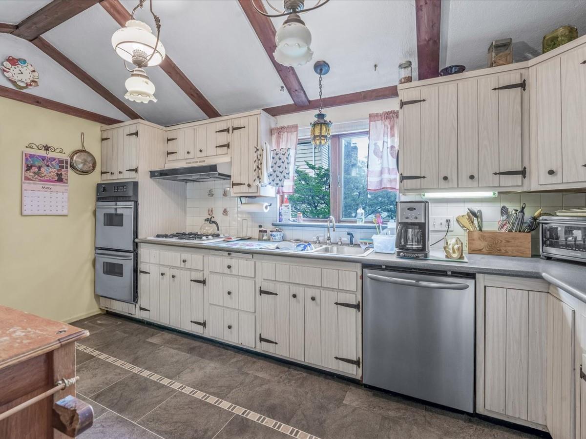 Single Family 7  Queens, NY 11356, MLS-852653-8
