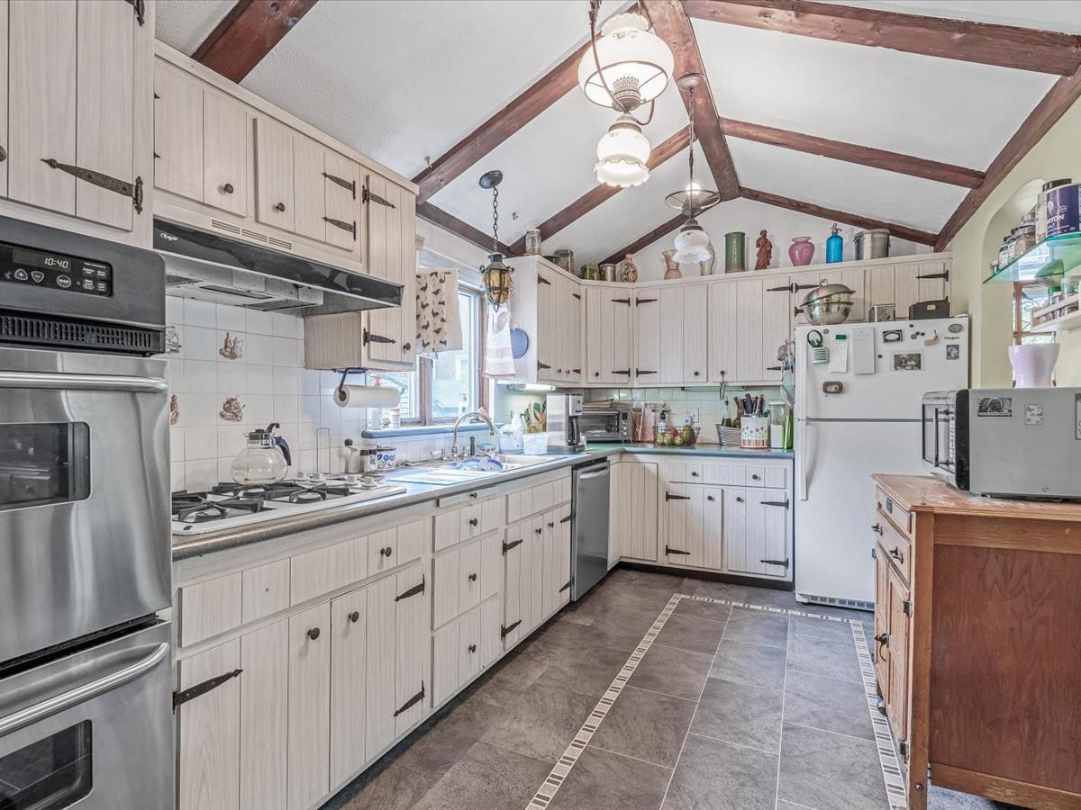 Single Family 7  Queens, NY 11356, MLS-852653-9
