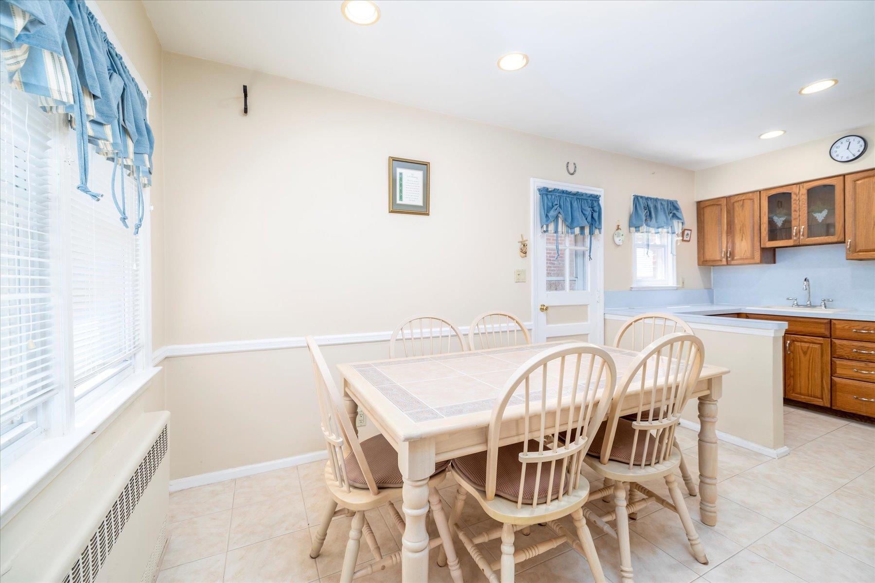 Single Family Poplar  Nassau County, NY 11001, MLS-852681-10