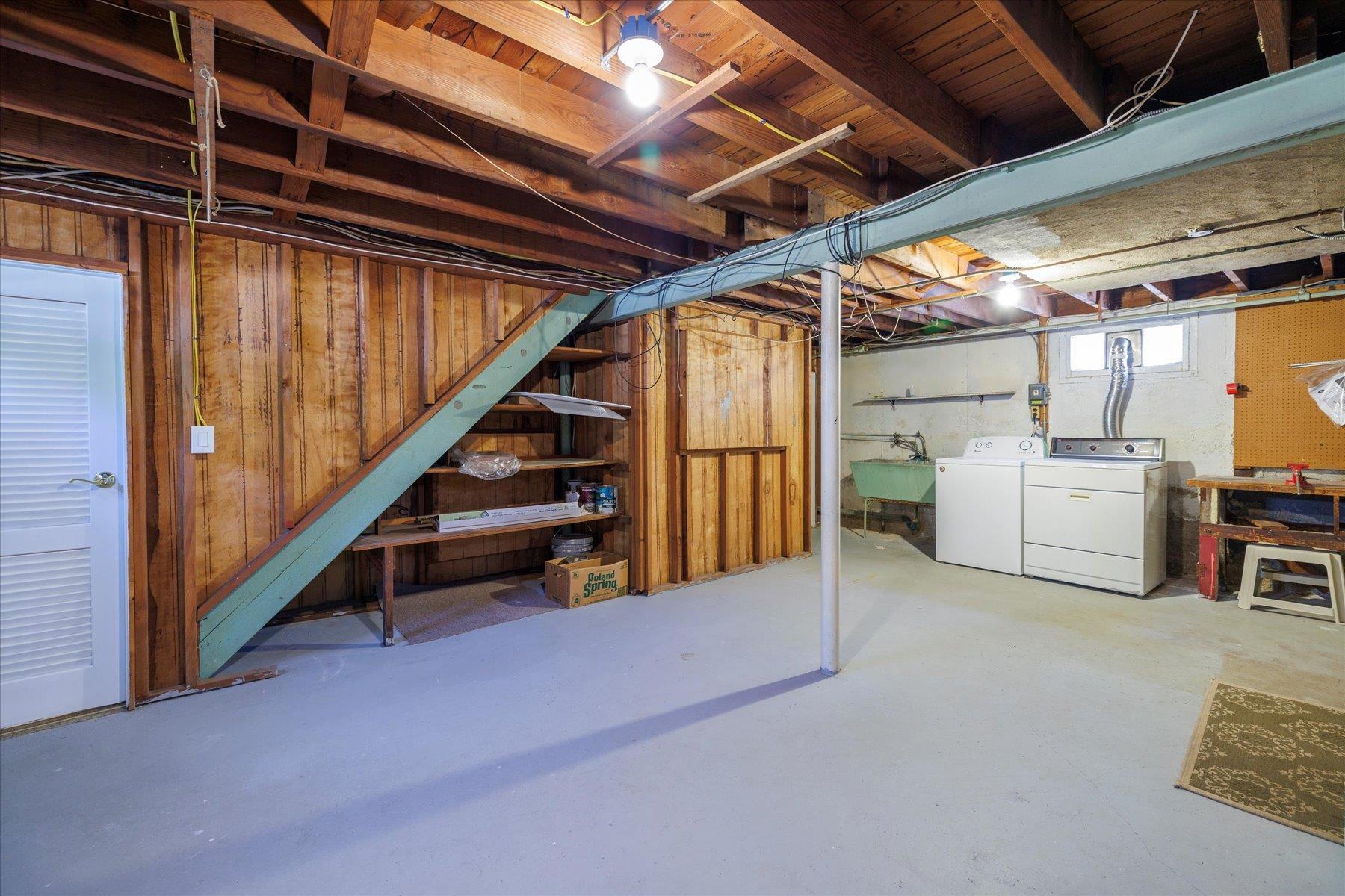 Single Family Poplar  Nassau County, NY 11001, MLS-852681-21