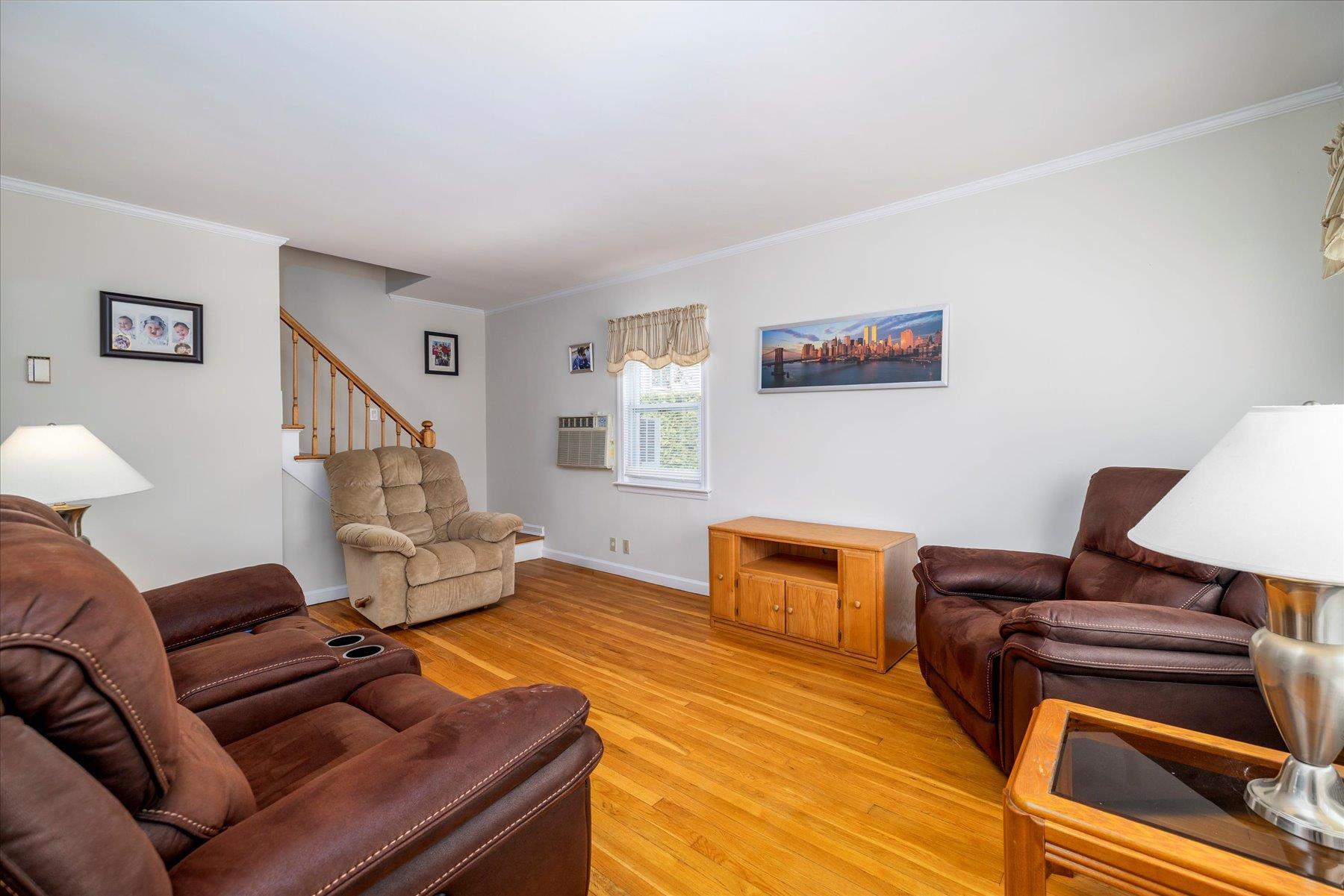 Single Family Poplar  Nassau County, NY 11001, MLS-852681-5