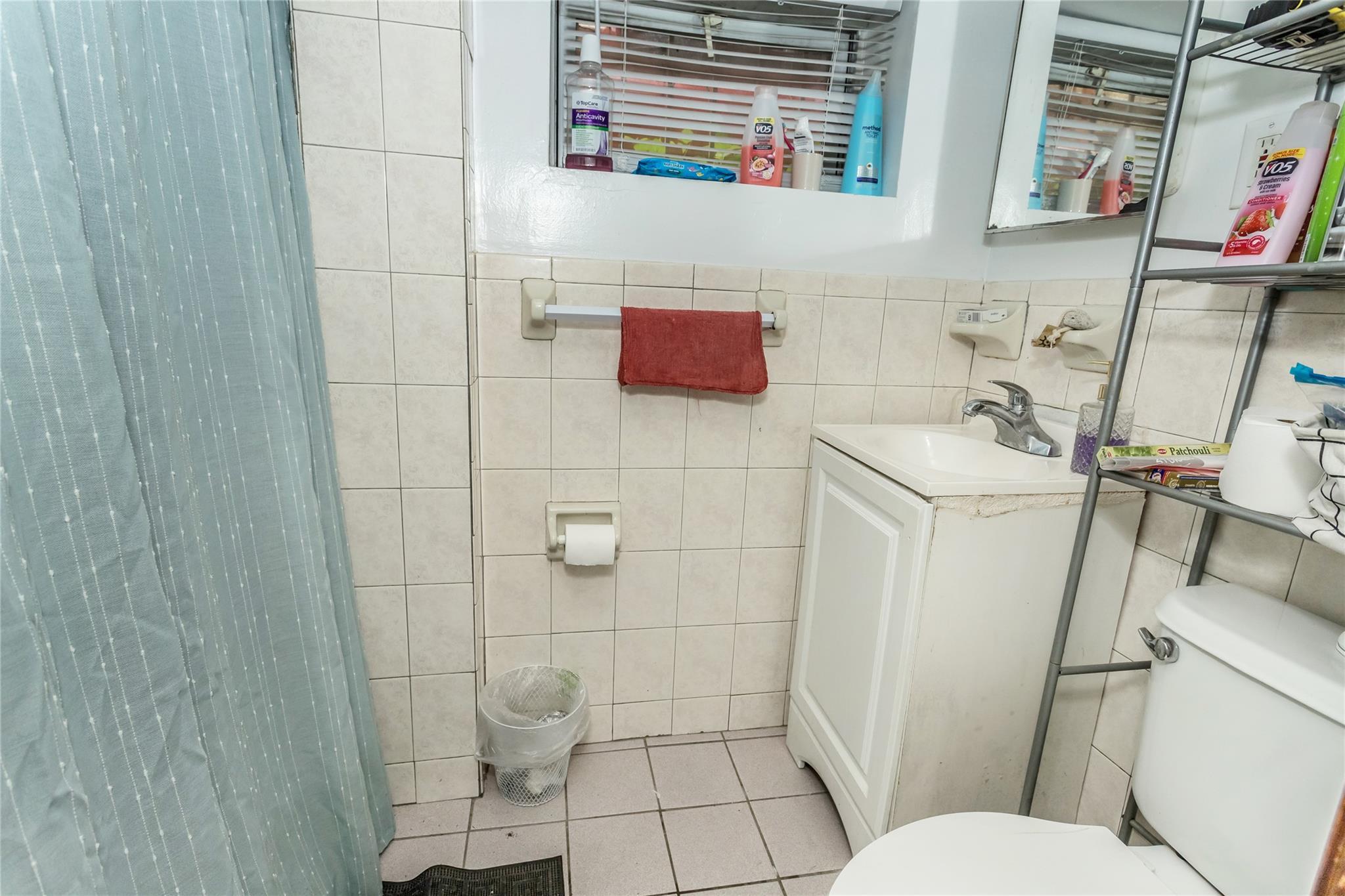 Single Family 130th  Queens, NY 11356, MLS-852682-16