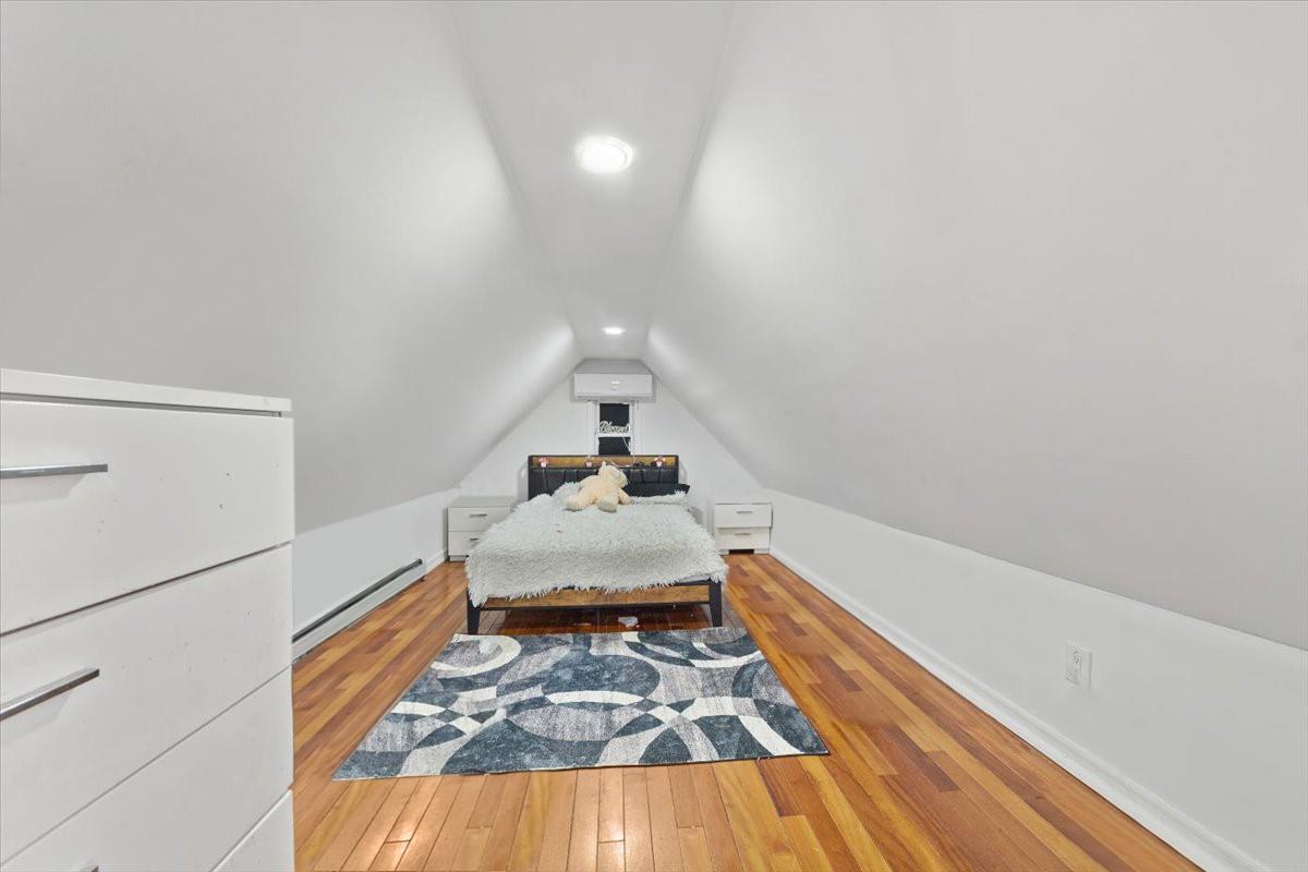 Single Family 192nd  Queens, NY 11412, MLS-852709-17