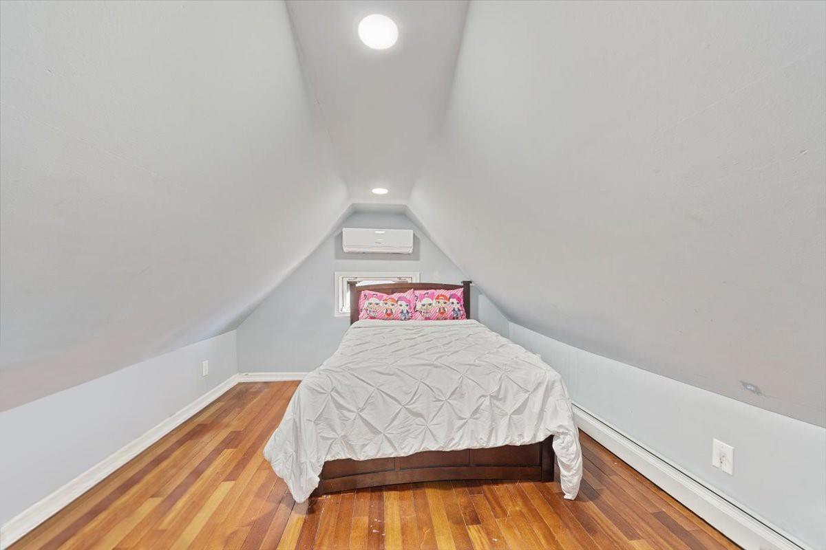 Single Family 192nd  Queens, NY 11412, MLS-852709-18