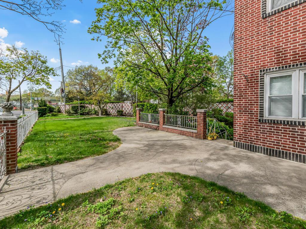Single Family Kearney  Bronx, NY 10465, MLS-852731-8