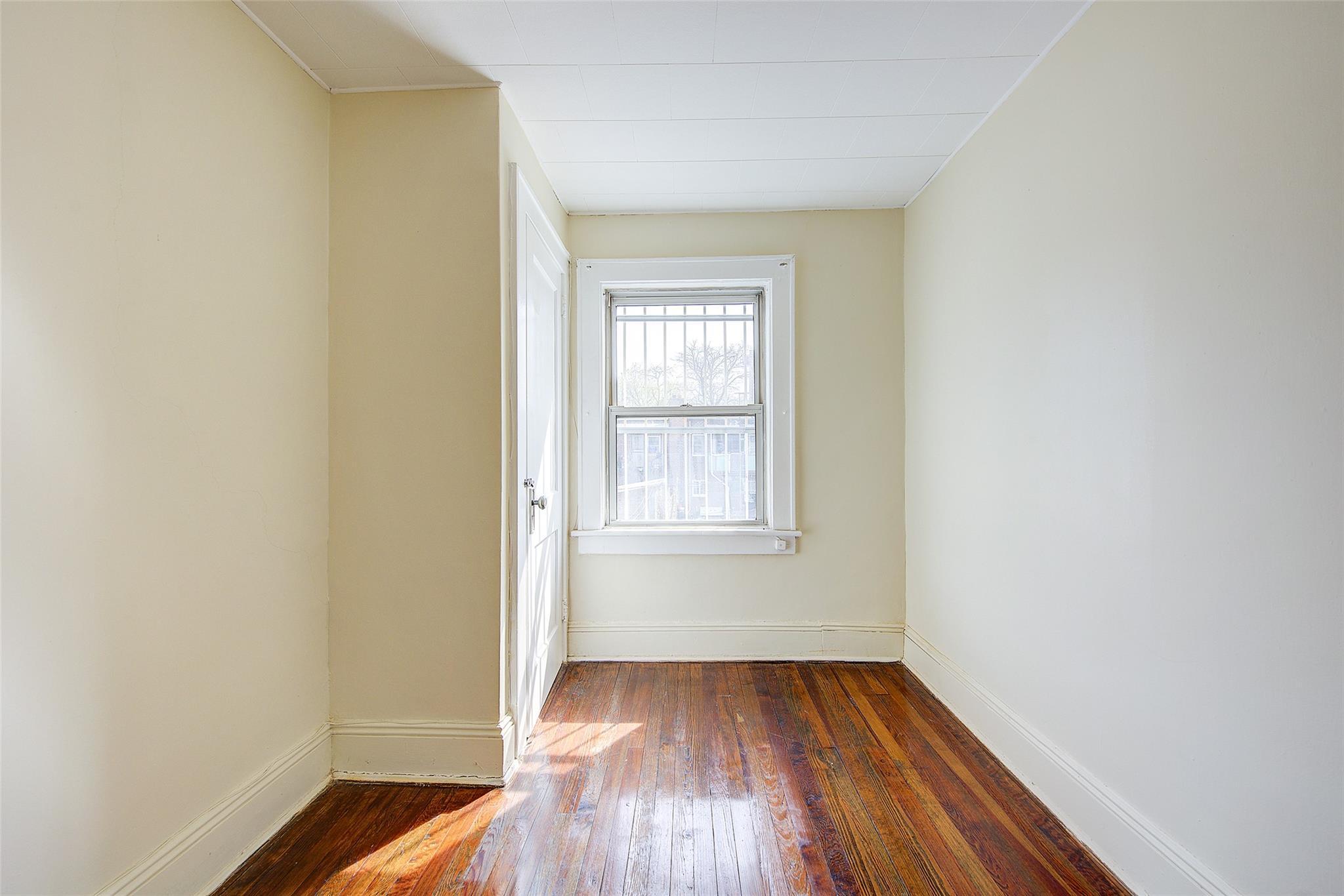 Single Family 54th  Queens, NY 11377, MLS-852742-16