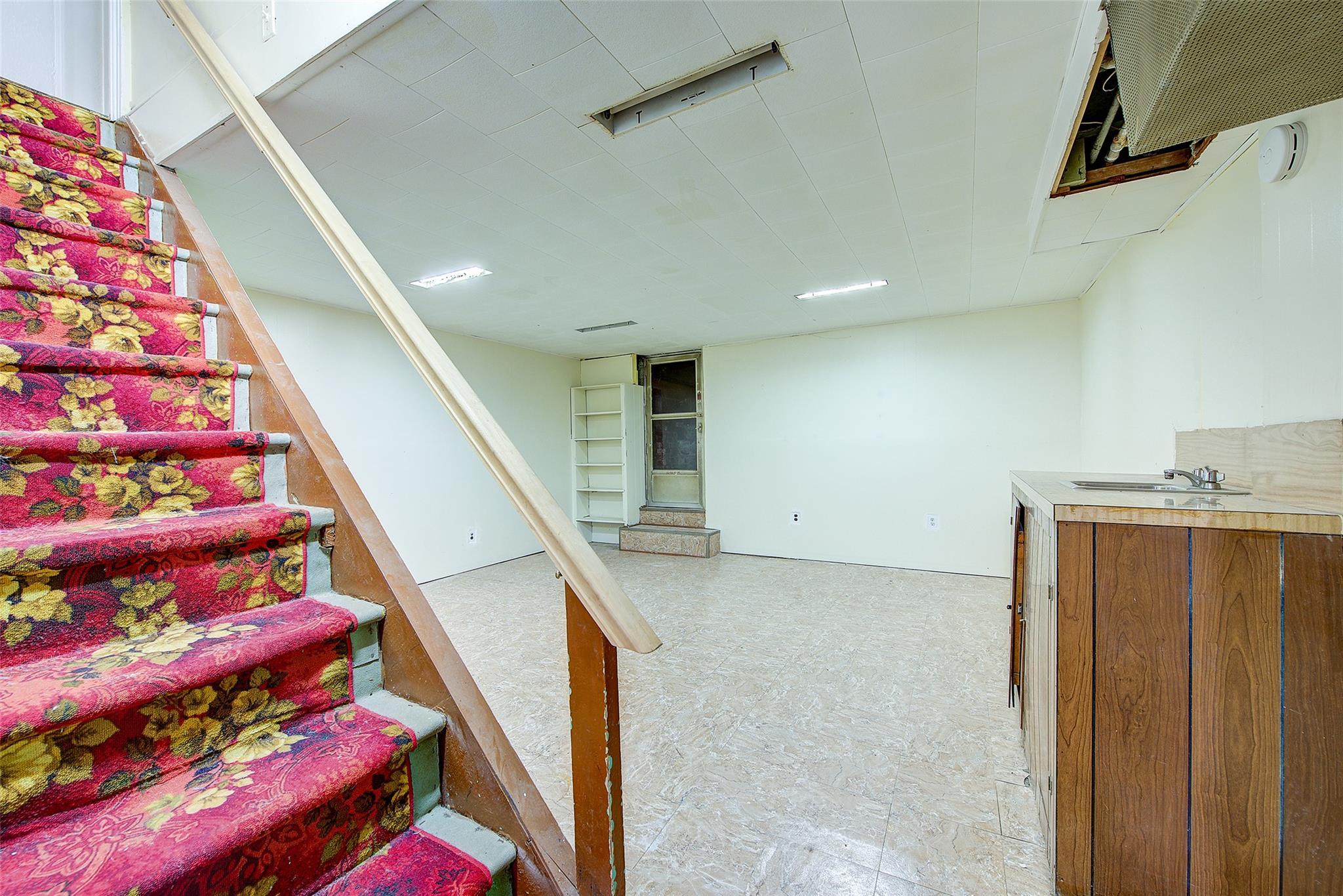 Single Family 54th  Queens, NY 11377, MLS-852742-24
