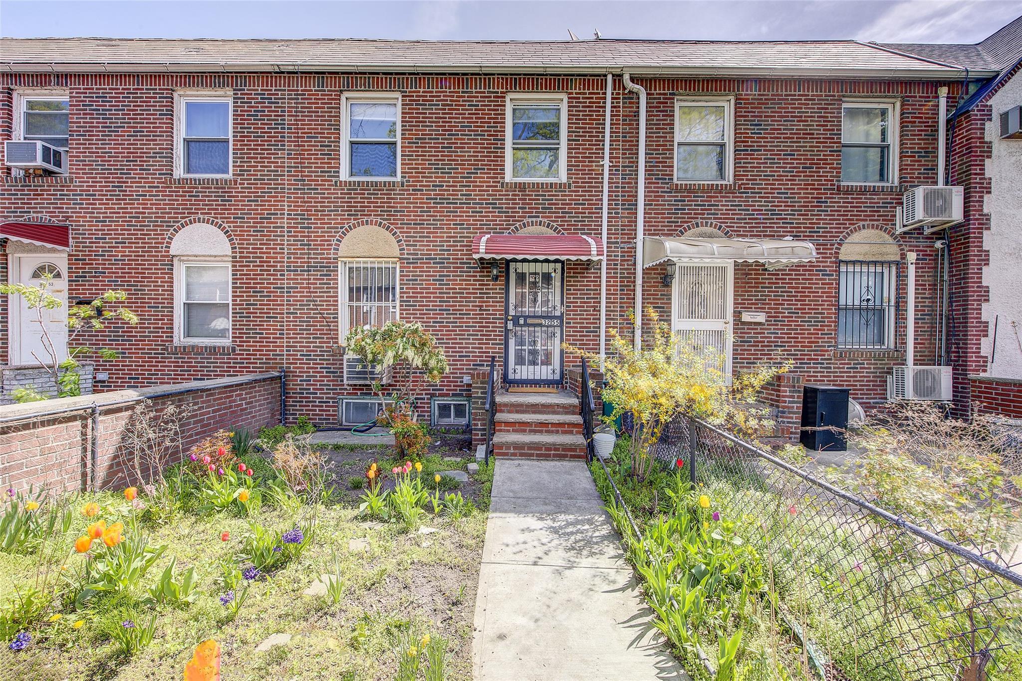 Single Family 54th  Queens, NY 11377, MLS-852742-29