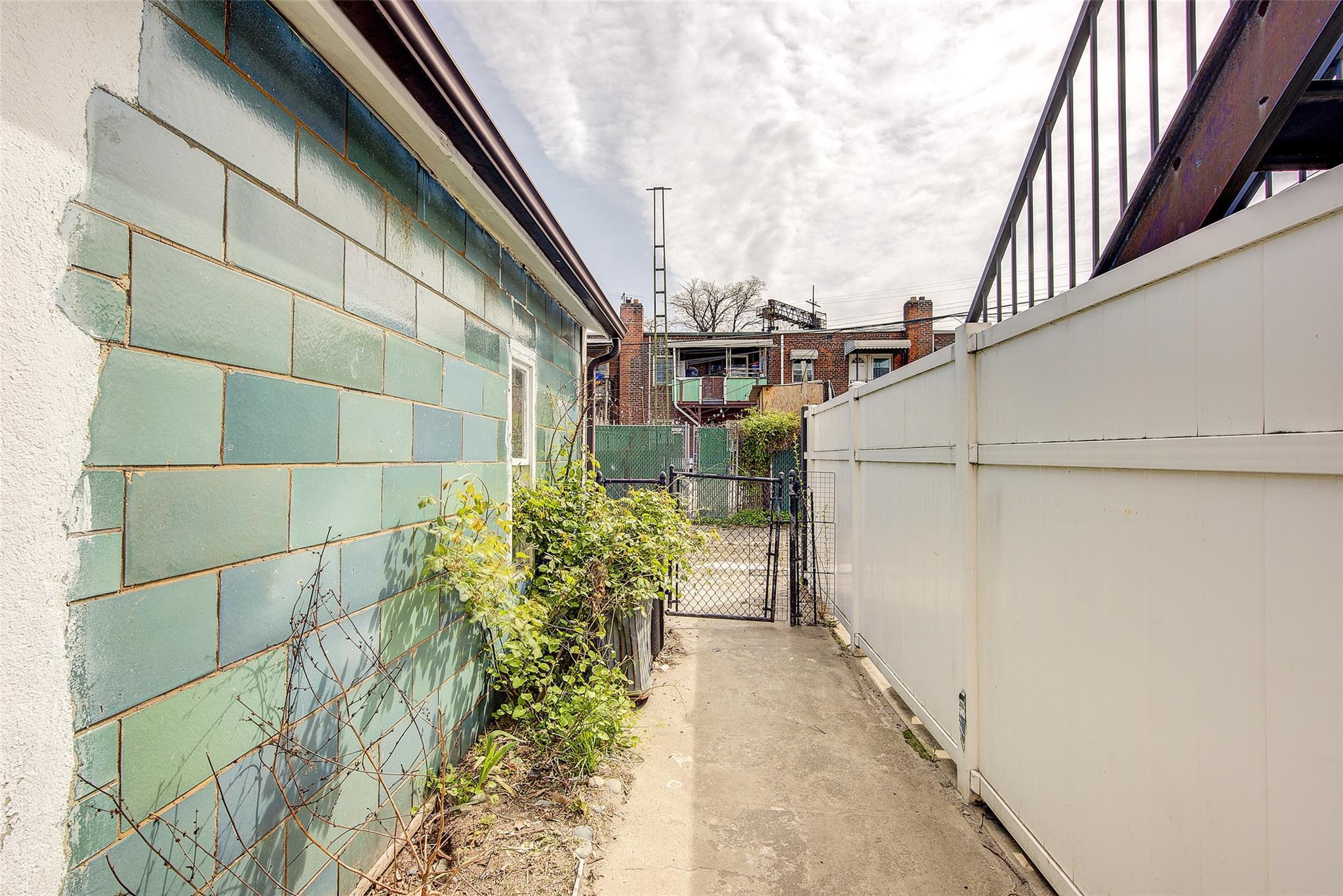Single Family 54th  Queens, NY 11377, MLS-852742-31