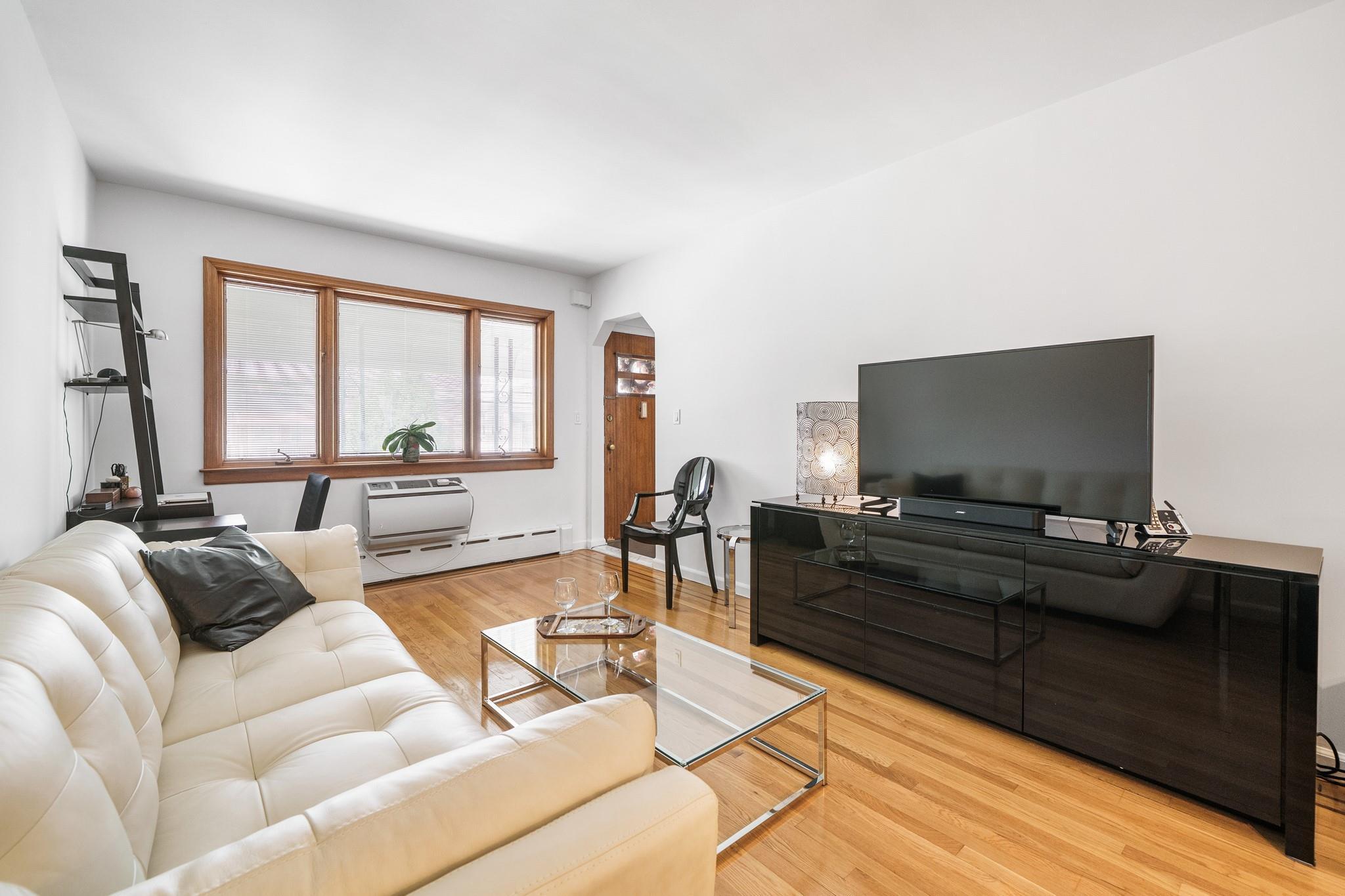 Single Family Quincy  Bronx, NY 10465, MLS-852749-12