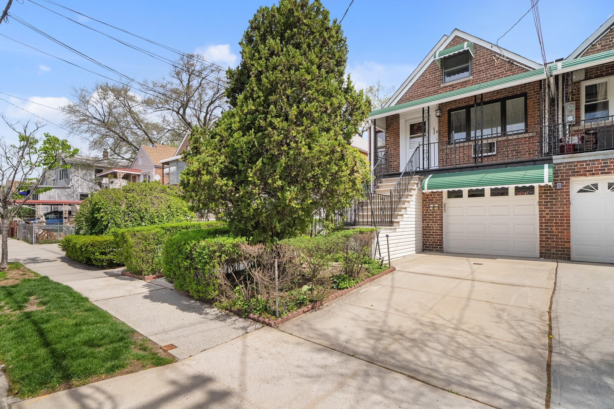 Single Family Quincy  Bronx, NY 10465, MLS-852749-2