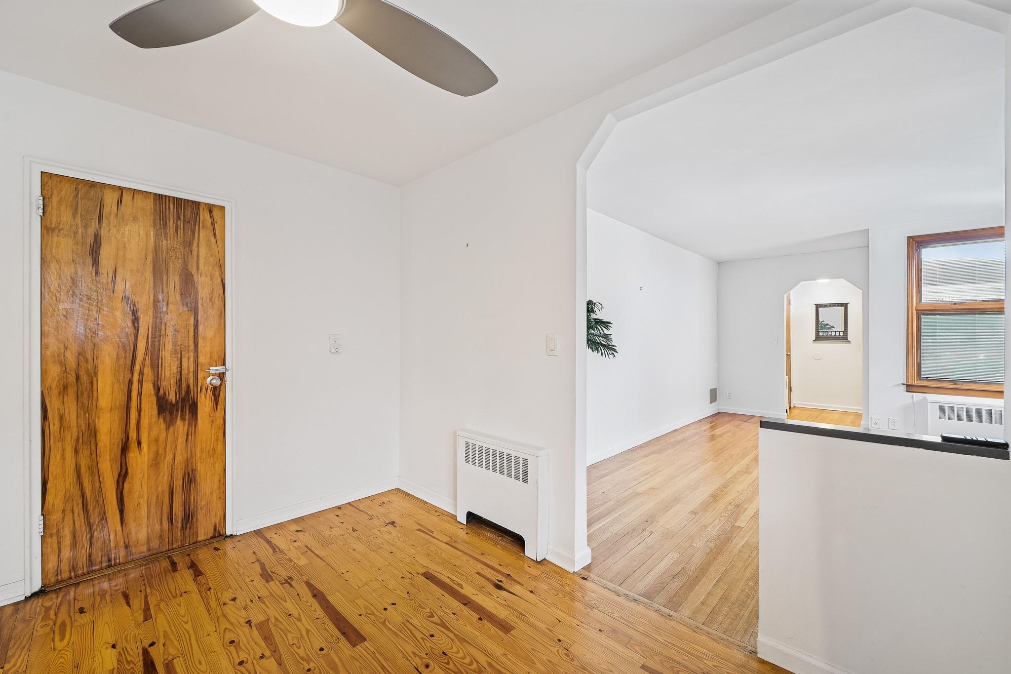 Single Family Quincy  Bronx, NY 10465, MLS-852749-22