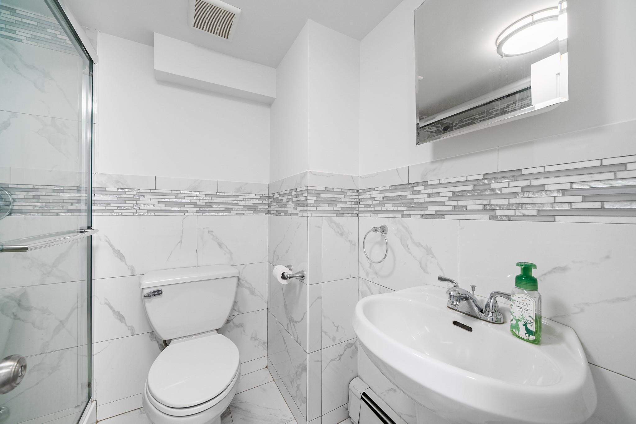 Single Family Quincy  Bronx, NY 10465, MLS-852749-31
