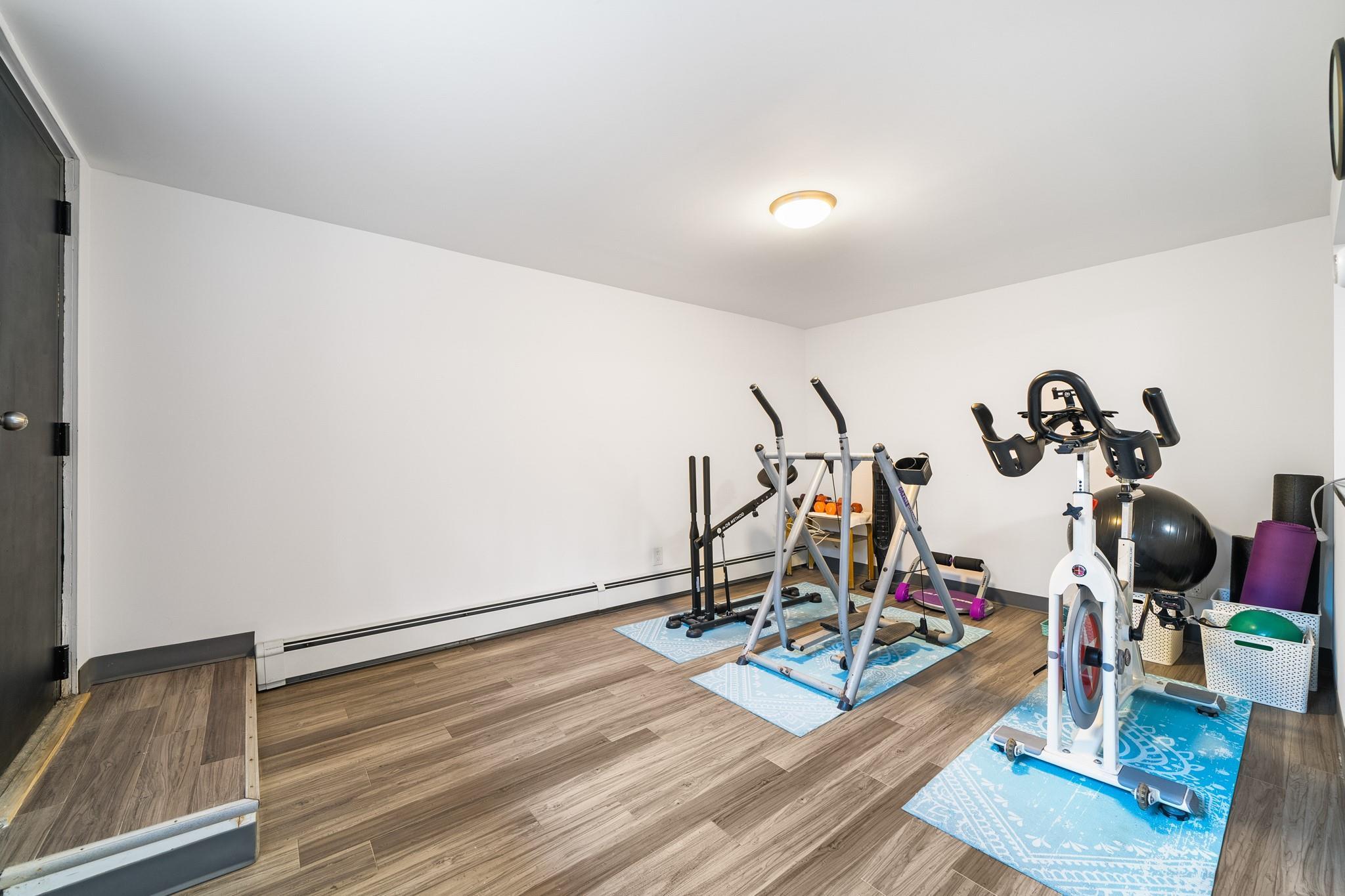Single Family Quincy  Bronx, NY 10465, MLS-852749-33