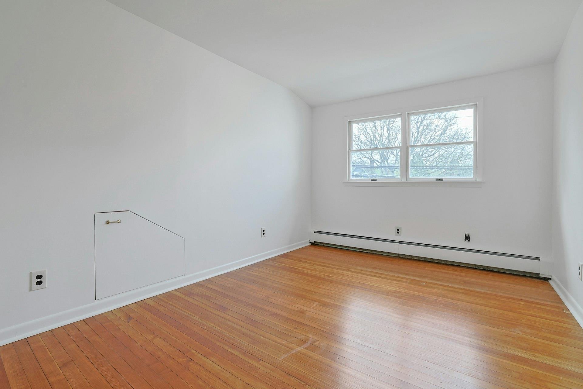 Single Family Rosedale  Westchester County, NY 10801, MLS-852757-20