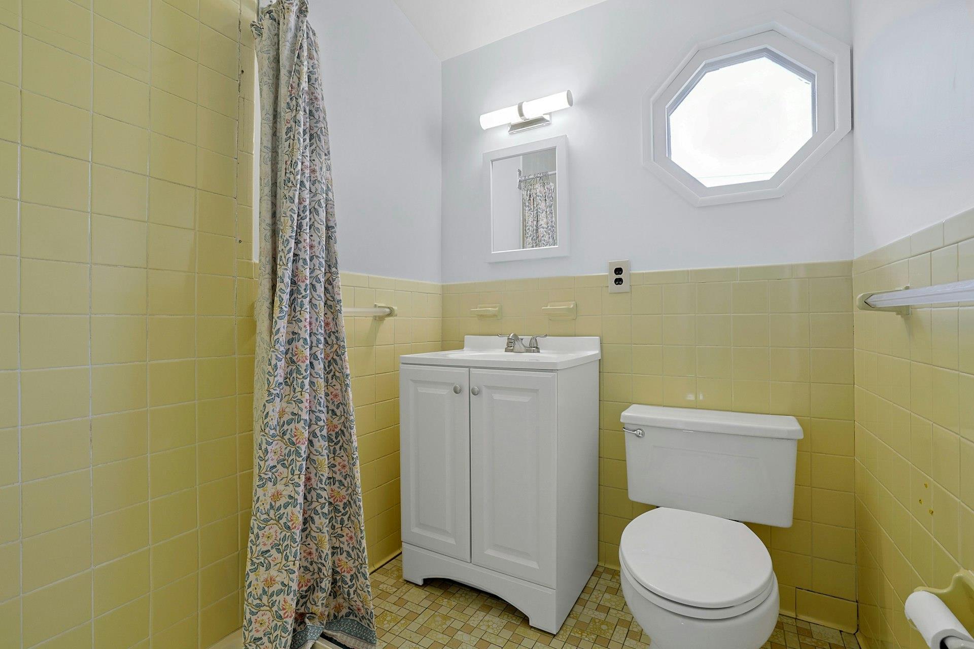 Single Family Rosedale  Westchester County, NY 10801, MLS-852757-21