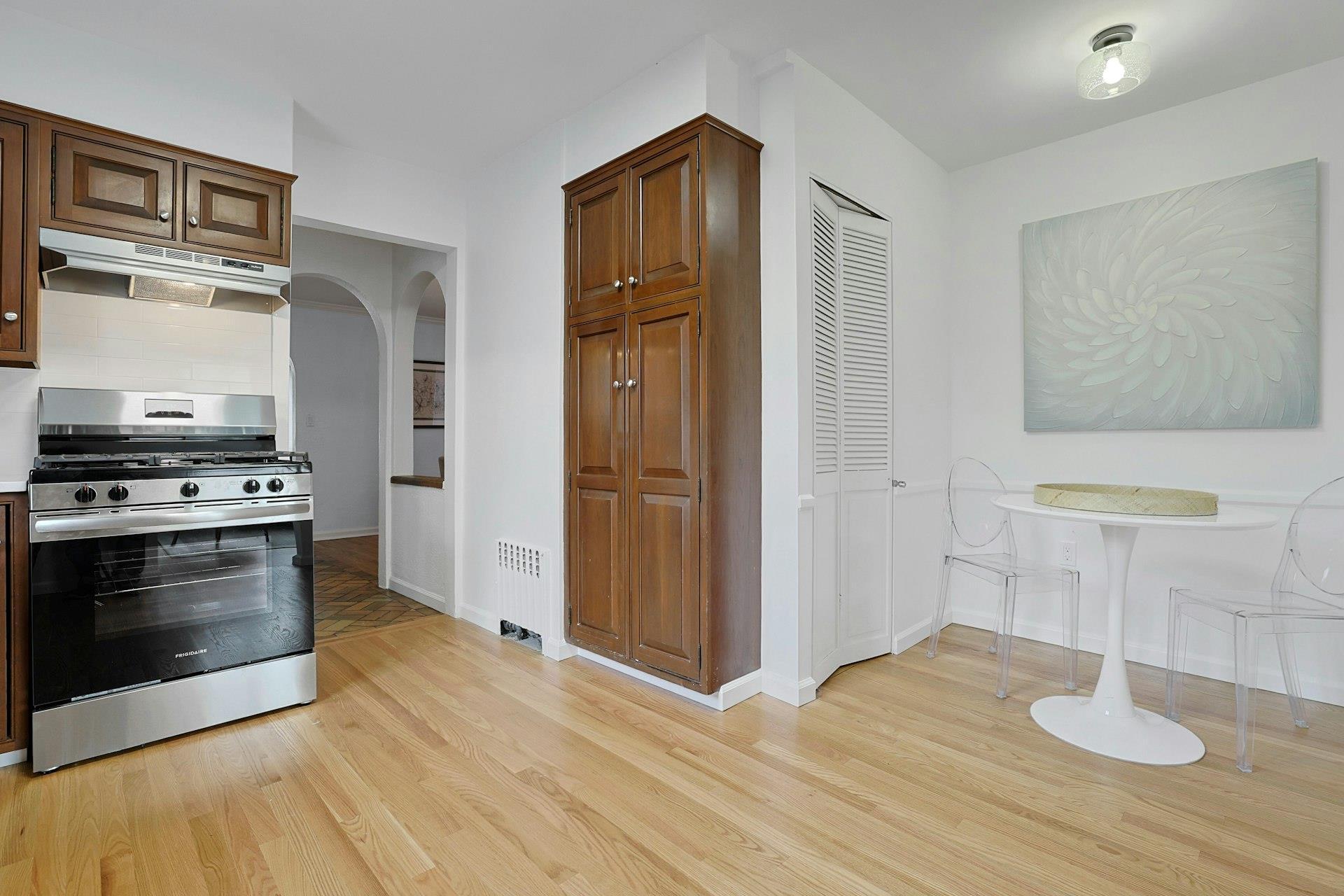 Single Family Rosedale  Westchester County, NY 10801, MLS-852757-8