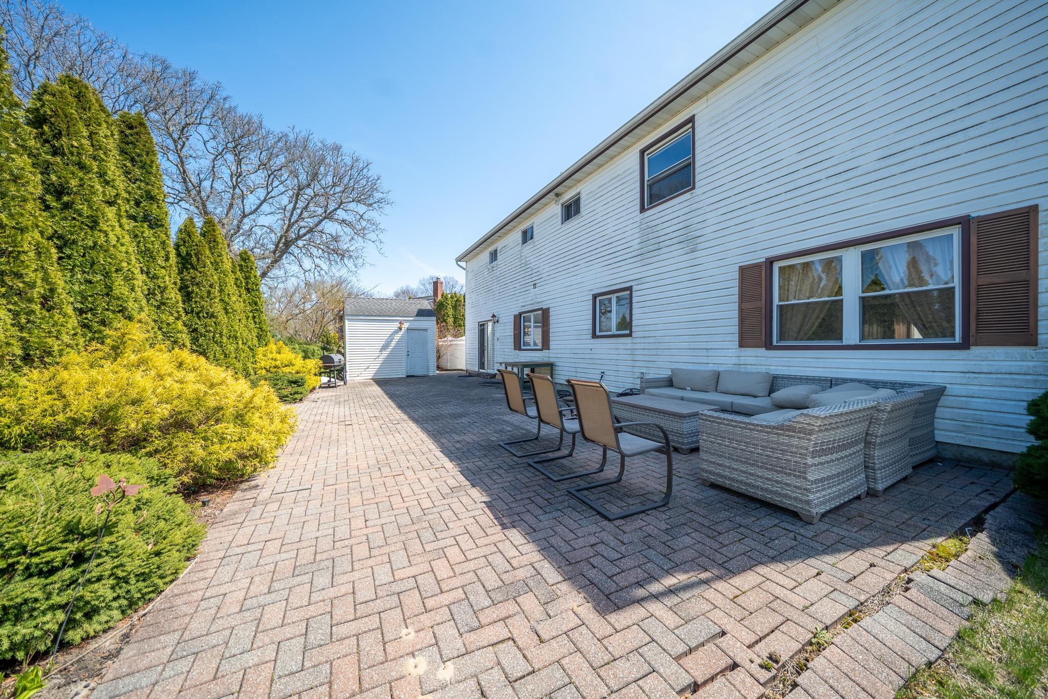Single Family Michael  Suffolk County, NY 11720, MLS-852776-31