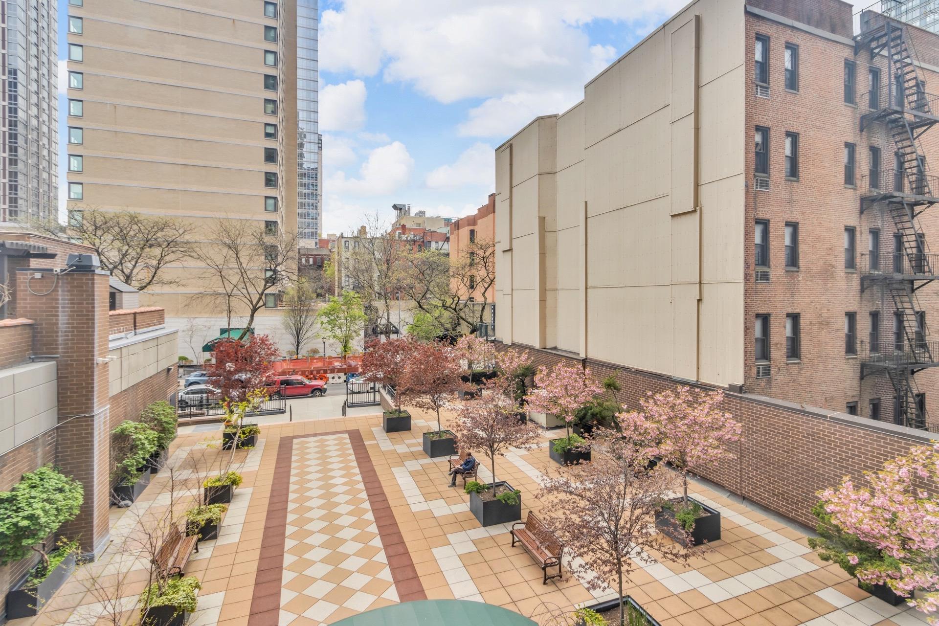 Coop 93rd  Manhattan, NY 10128, MLS-852791-12