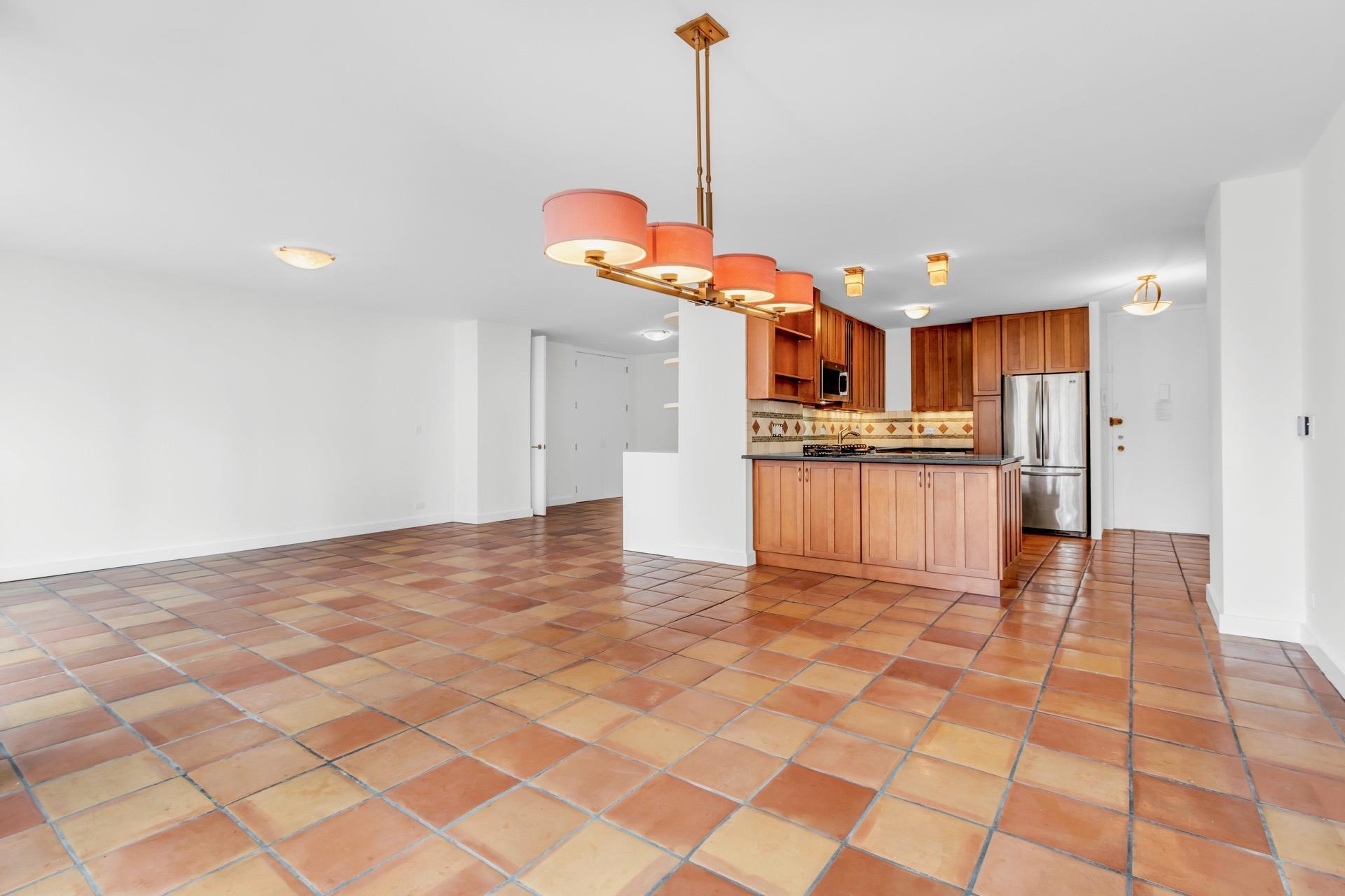 Coop 93rd  Manhattan, NY 10128, MLS-852791-17
