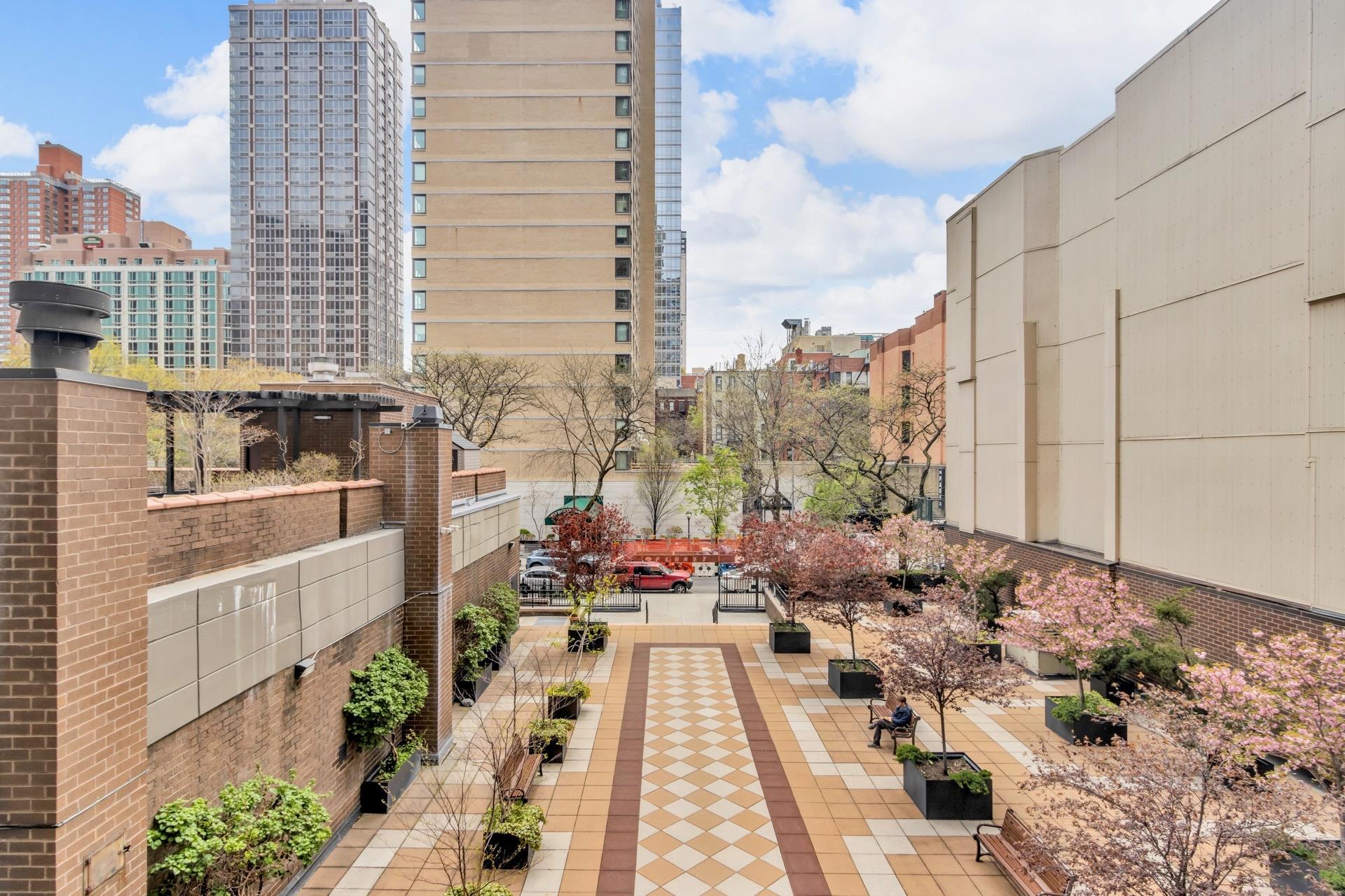 Coop 93rd  Manhattan, NY 10128, MLS-852791-3