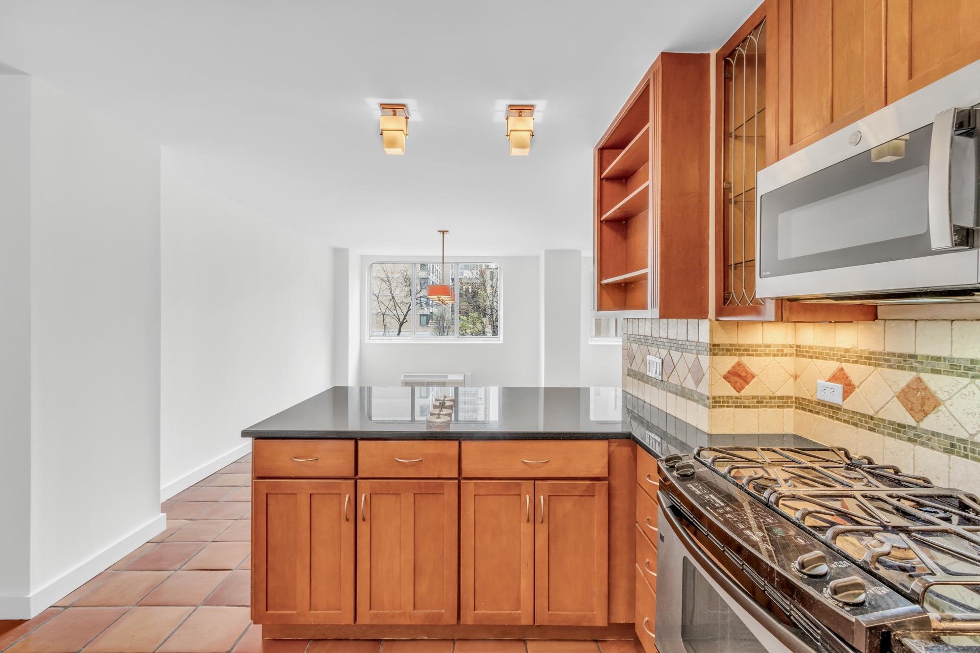 Coop 93rd  Manhattan, NY 10128, MLS-852791-5