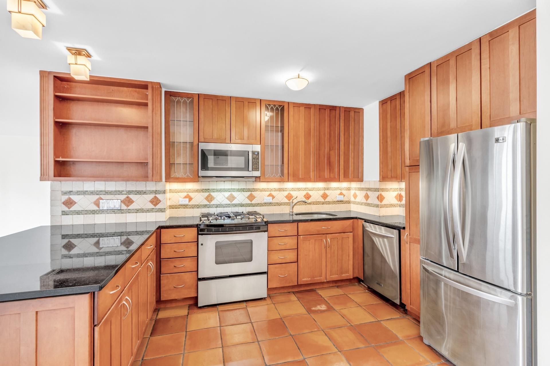 Coop 93rd  Manhattan, NY 10128, MLS-852791-6
