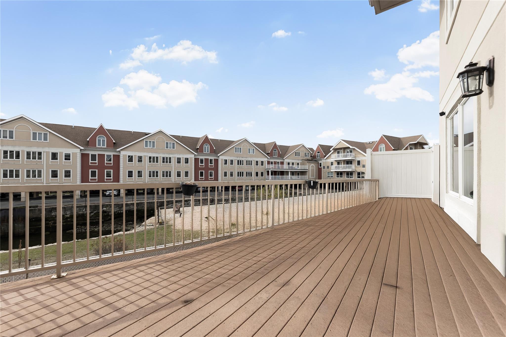 Single Family Outlook  Bronx, NY 10465, MLS-852792-17