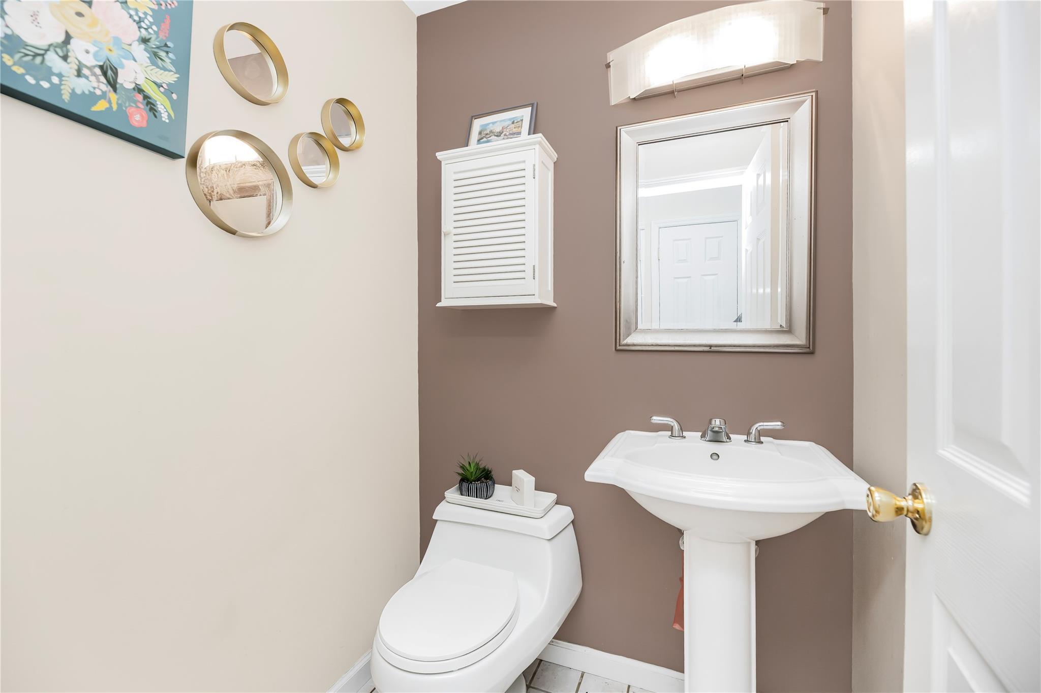 Single Family Outlook  Bronx, NY 10465, MLS-852792-18