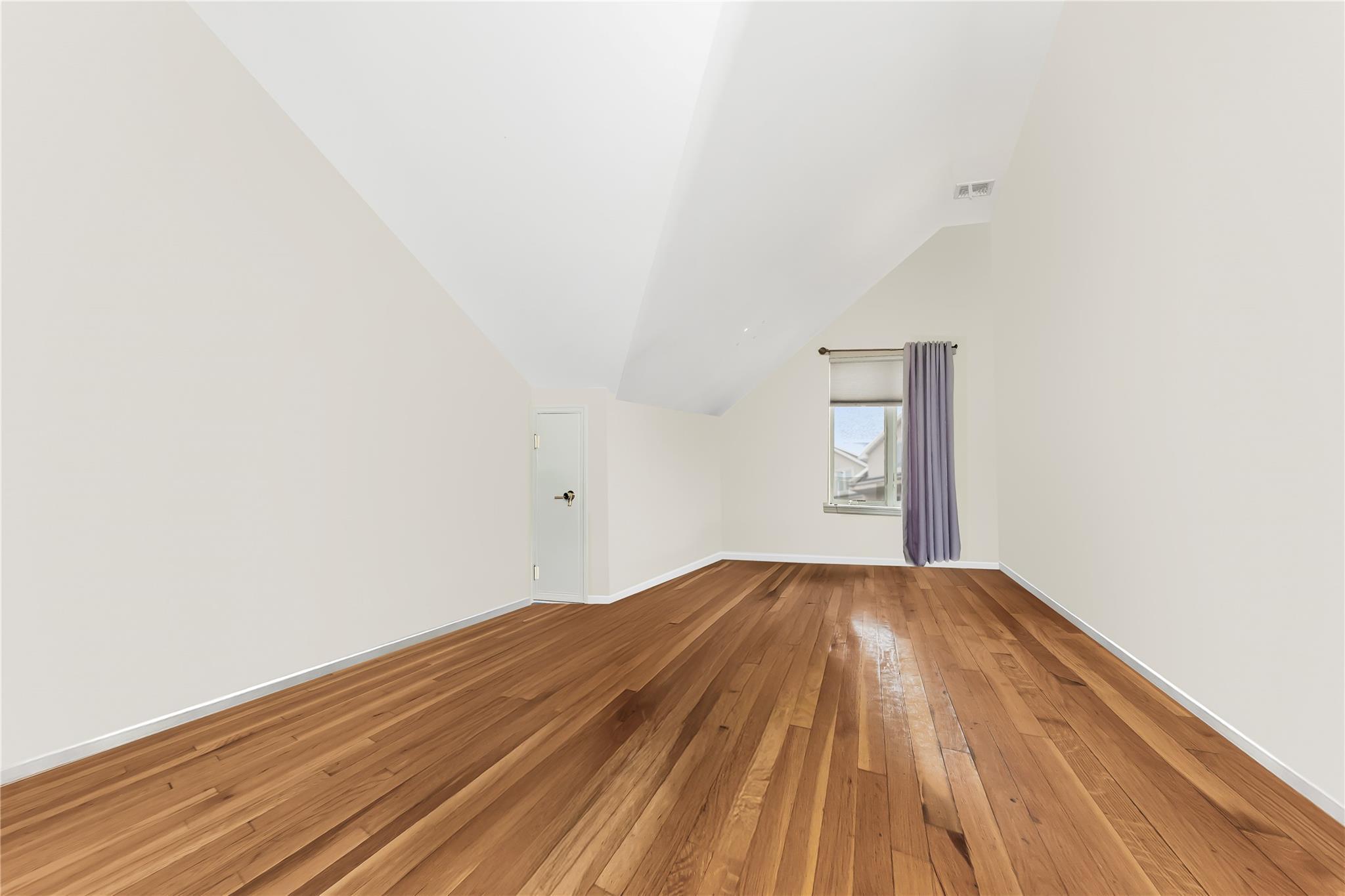 Single Family Outlook  Bronx, NY 10465, MLS-852792-9