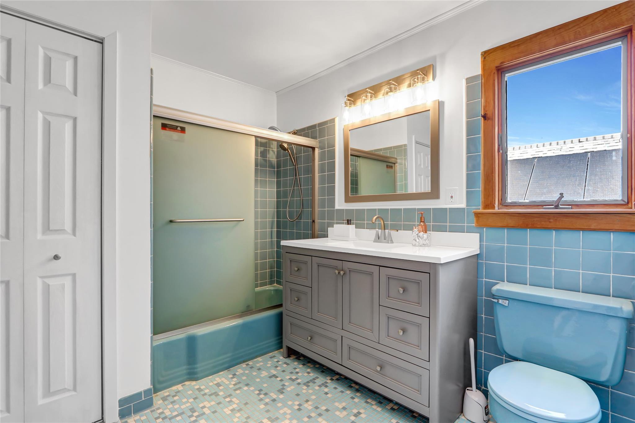 Single Family 259th  Queens, NY 11004, MLS-852793-25