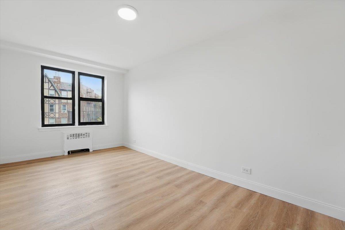 Coop Greystone  Bronx, NY 10463, MLS-852802-20