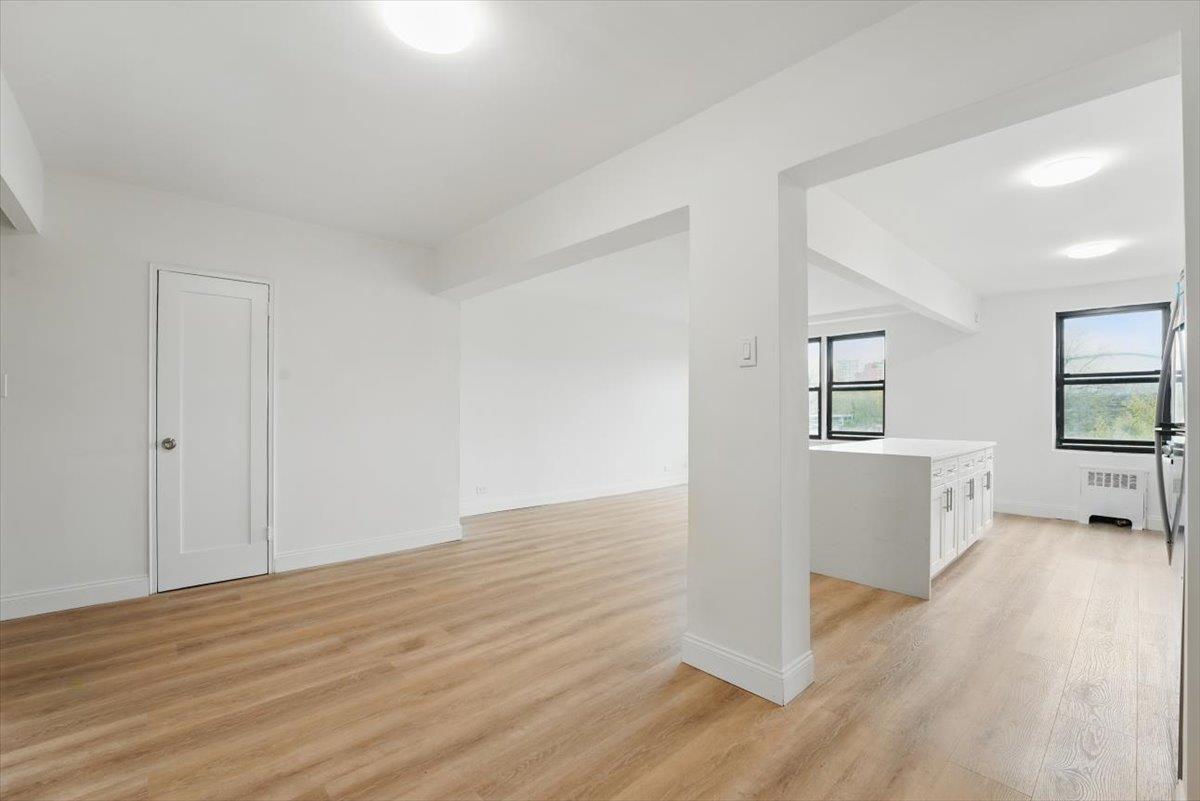 Coop Greystone  Bronx, NY 10463, MLS-852802-3