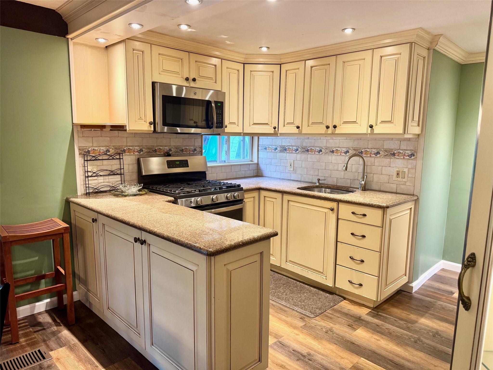 Single Family Magnolia  Suffolk County, NY 11784, MLS-852803-2