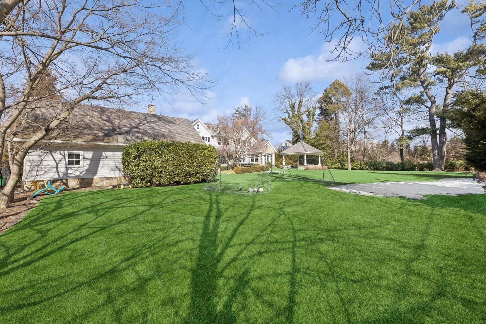 Single Family 4th  Nassau County, NY 11530, MLS-852820-45