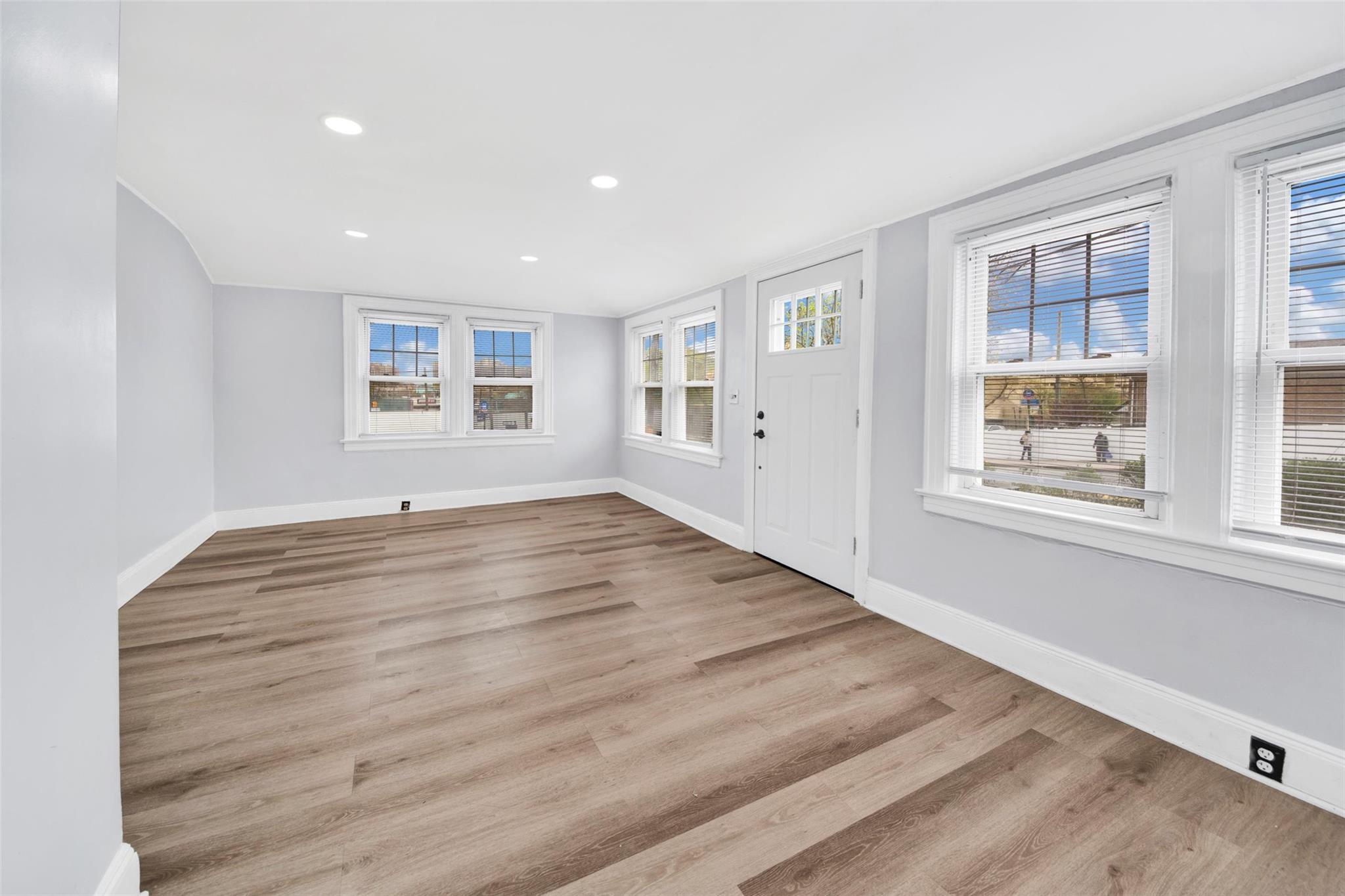 Single Family Allerton  Bronx, NY 10469, MLS-852824-2