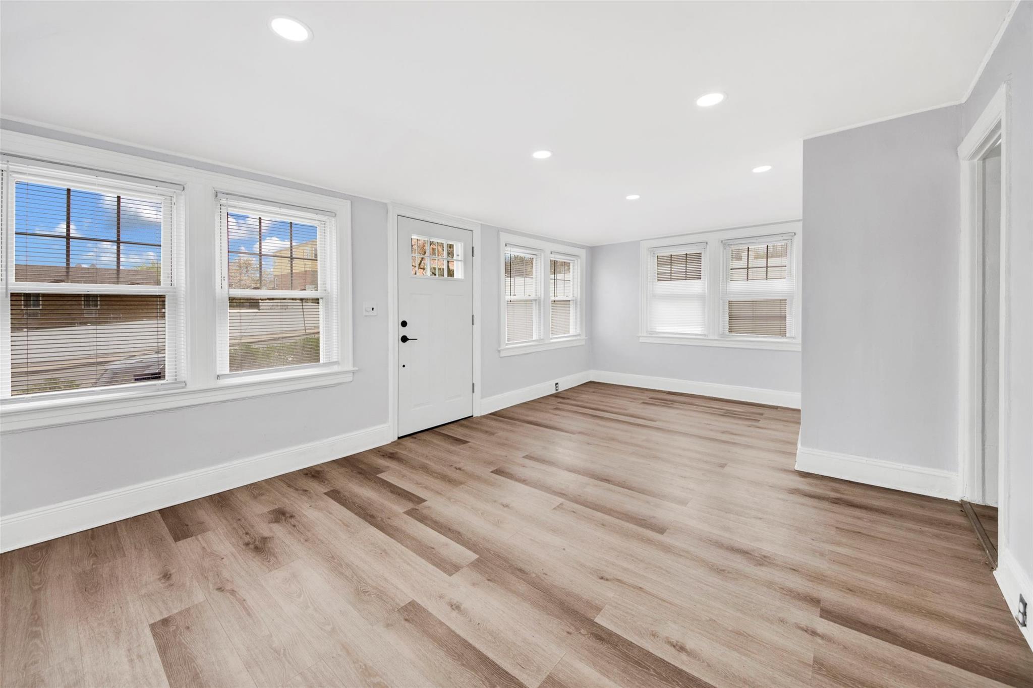 Single Family Allerton  Bronx, NY 10469, MLS-852824-3