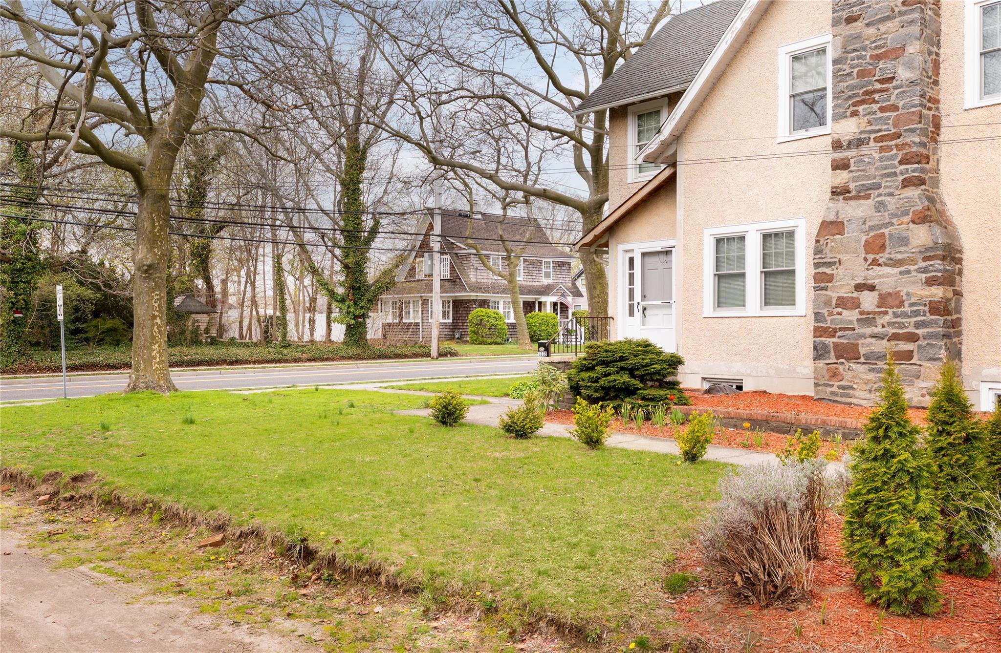 Single Family Roanoke  Suffolk County, NY 11901, MLS-852836-19