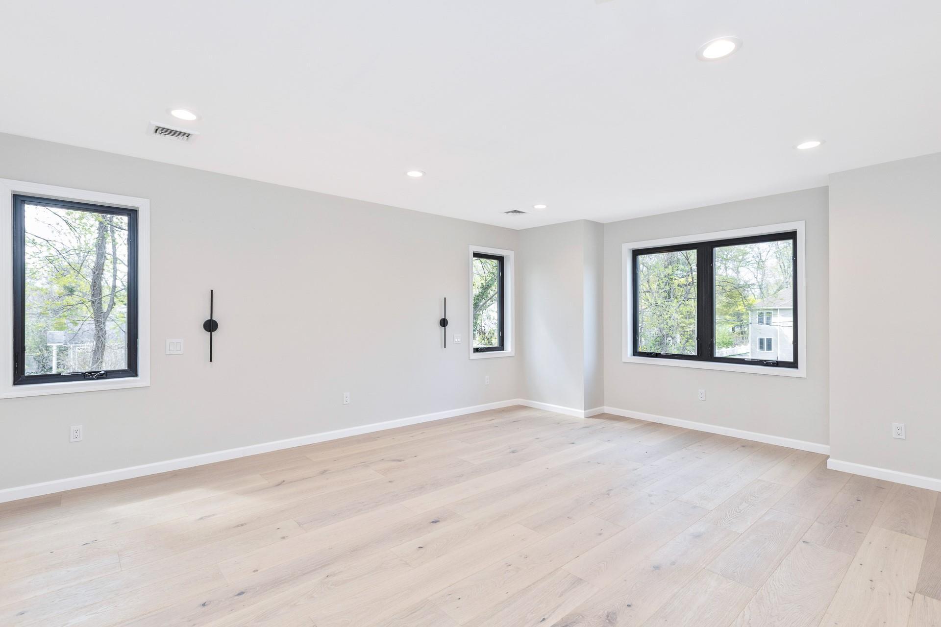Single Family Grove  Suffolk County, NY 11780, MLS-852840-26