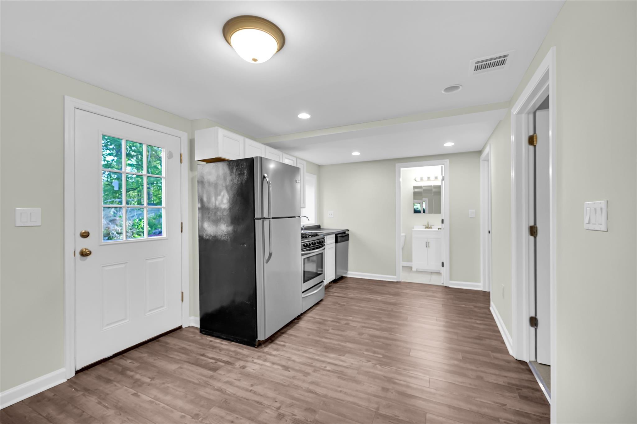 Single Family White Oak Ln  Rockland County, NY 10954, MLS-852841-24