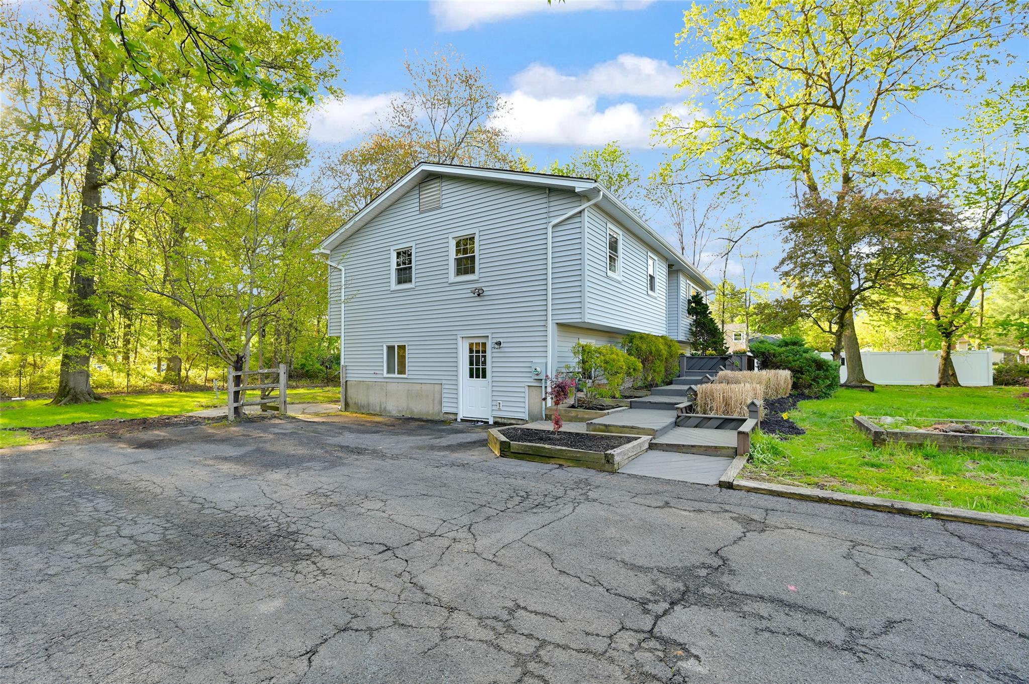 Single Family White Oak Ln  Rockland County, NY 10954, MLS-852841-30