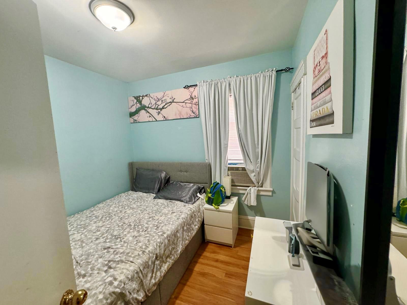 Single Family 80th St  Queens, NY 11421, MLS-852850-7