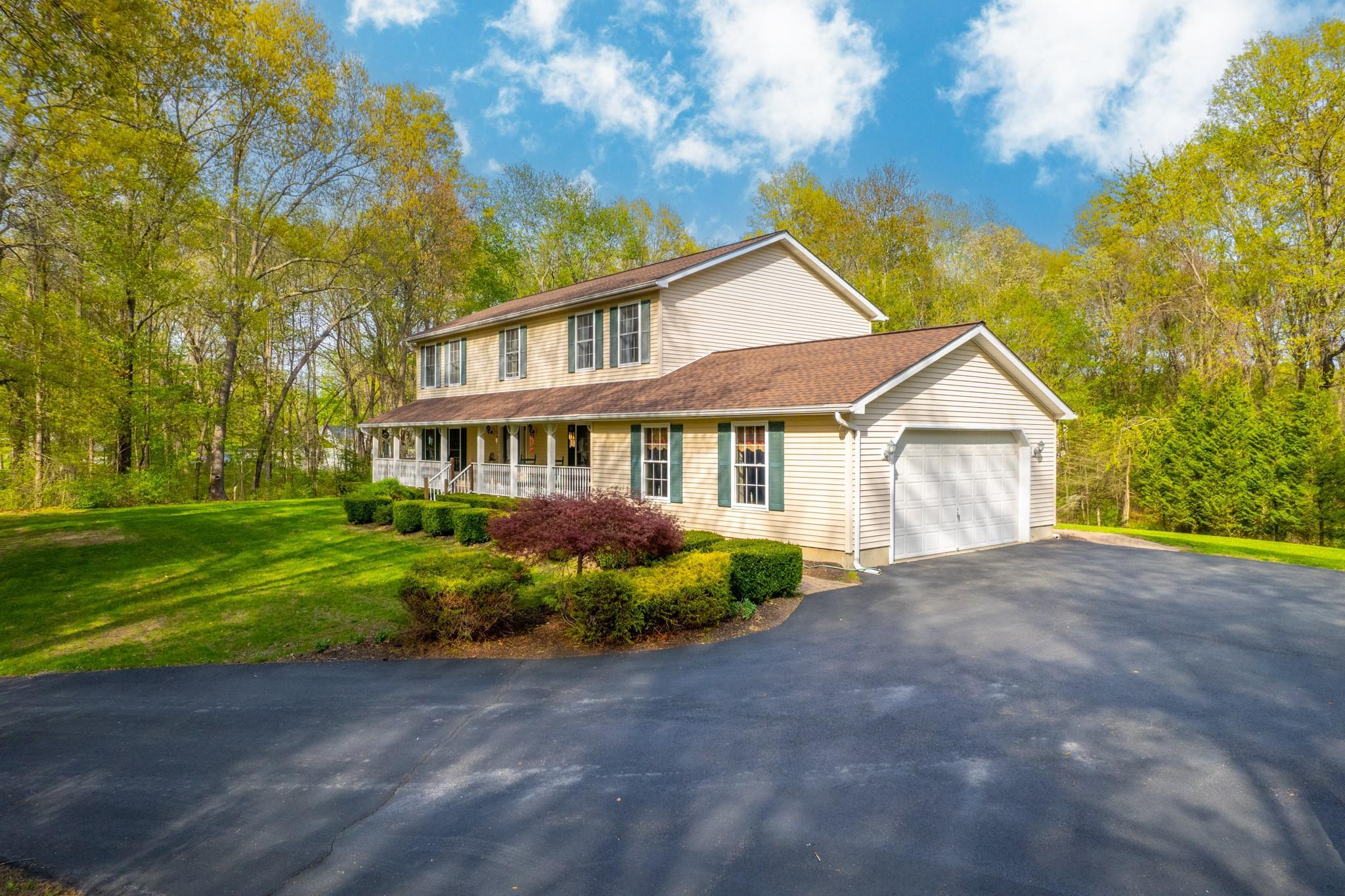 Single Family Garrison Woods  Ulster County, NY 12589, MLS-852856-2
