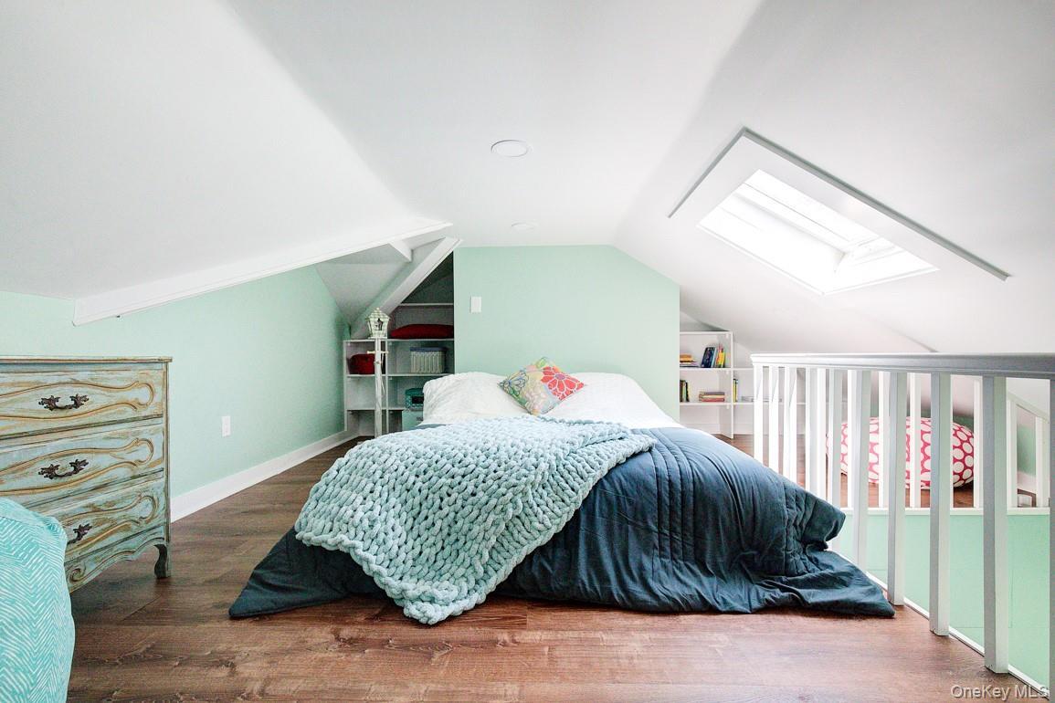 Single Family Spring Hollow Suffolk County, NY 11721, MLS-852872-27