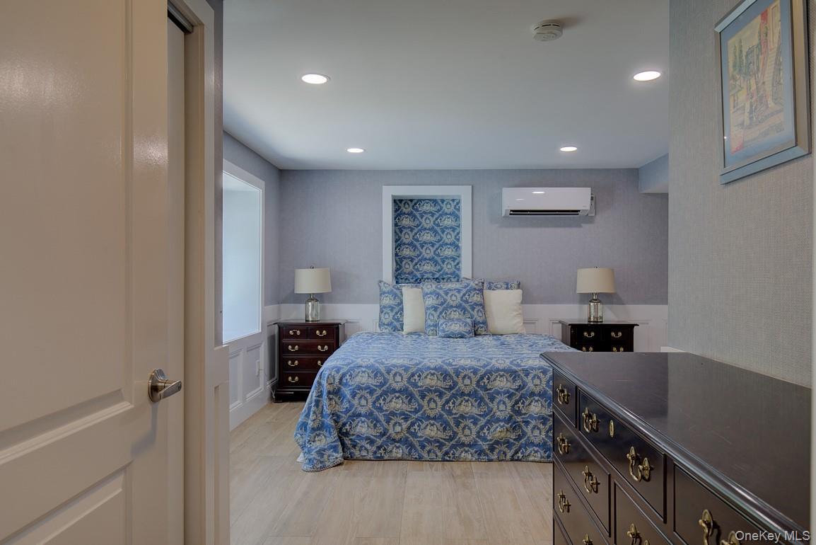 Single Family Spring Hollow Suffolk County, NY 11721, MLS-852872-39