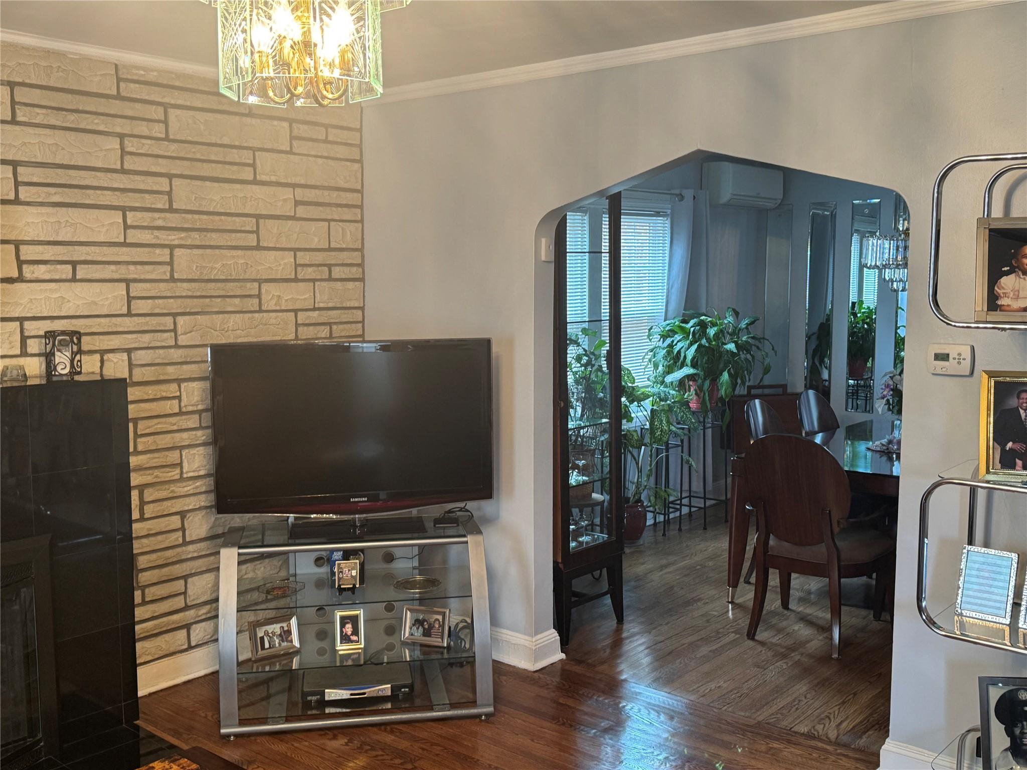 Single Family 178th  Queens, NY 11433, MLS-852882-10